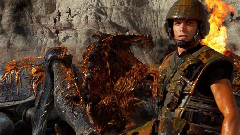 Casper Van Dien stars in Starship Troopers (1997)