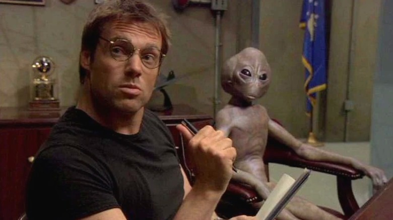 Daniel Jackson chilling with Thor in Stargate SG-1