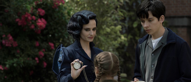 Miss Peregrine's Home for Peculiar Children Review