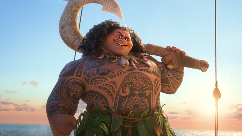 Maui orgulhoso e segurando seu gancho em Moana 2