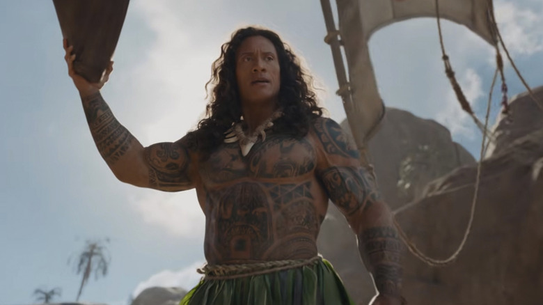 மோனாவில் மௌயியாக டுவைன் ஜான்சன்