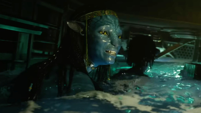 Avatar: The Way of Water Neytiri stuck in the water