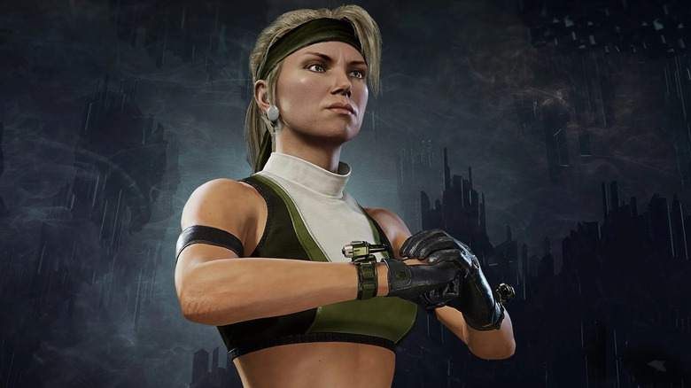 Sonya Blade cracks her knuckles in Mortal Kombat 11