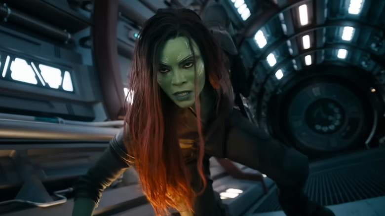 Gamora crouching on spaceship