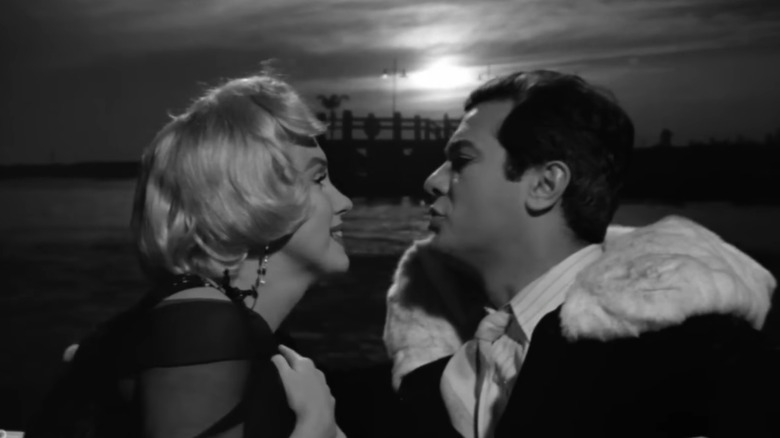 Marilyn Monroe as Sugar "Kane" Kowalczyk comes face to face with Tony Curtis' Joe in Some Like it Hot