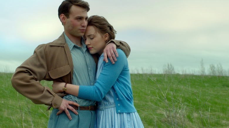 Saoirse Ronan and Emory Cohen