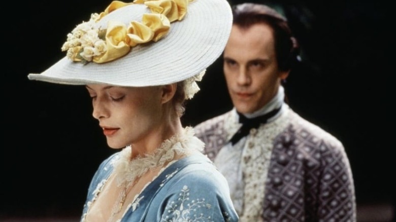 Michelle Pfeiffer John Malkovich period outfits