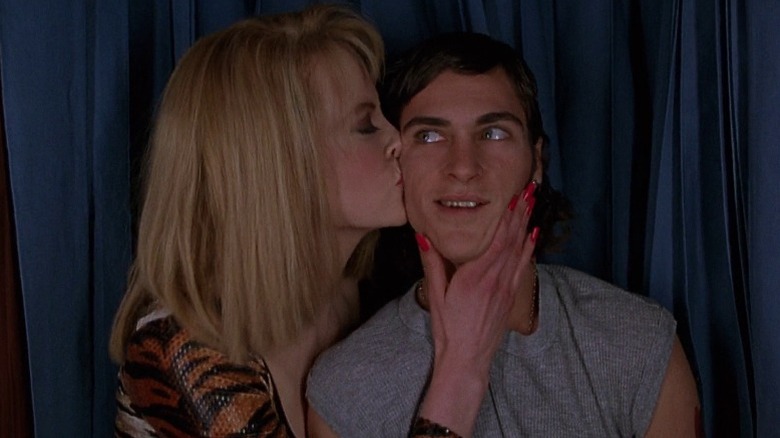 Nicole Kidman Joaquin Phoenix kiss on the cheek