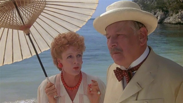Clouseau listens to Daphne Castle