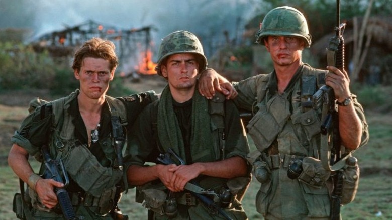 Platoon Charlie Sheen Willem Dafoe