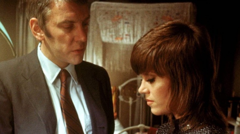 Klute and Bree look down