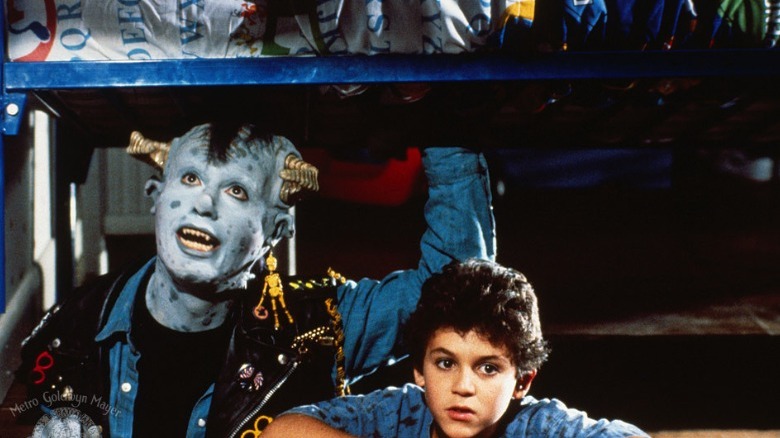 Fred Savage and Howie Mandel in "Little Monsters"