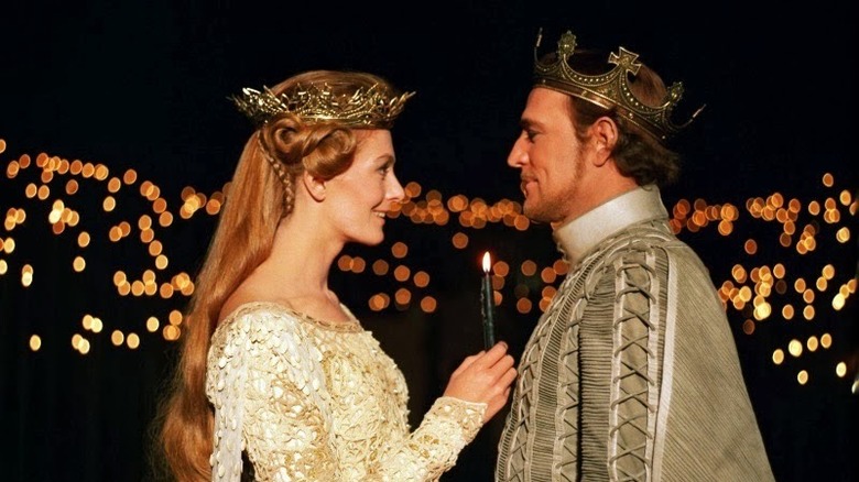 Arthur weds Guinevere