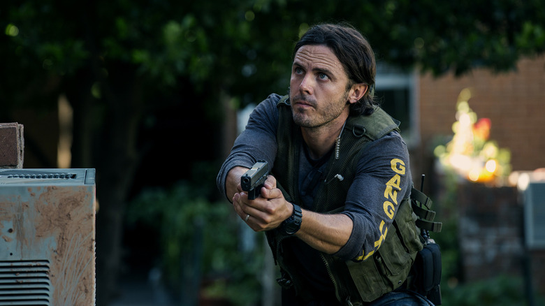 Casey Affleck takes aim