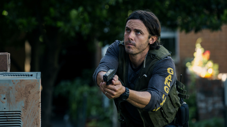 Casey Affleck takes aim