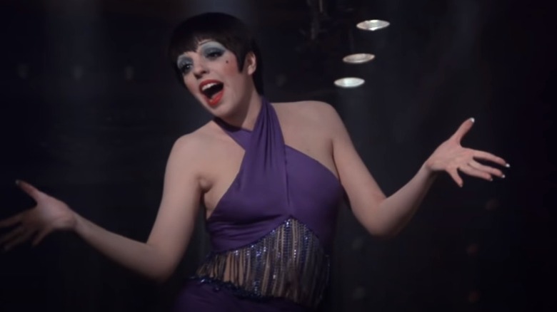 Liza Minnelli singing