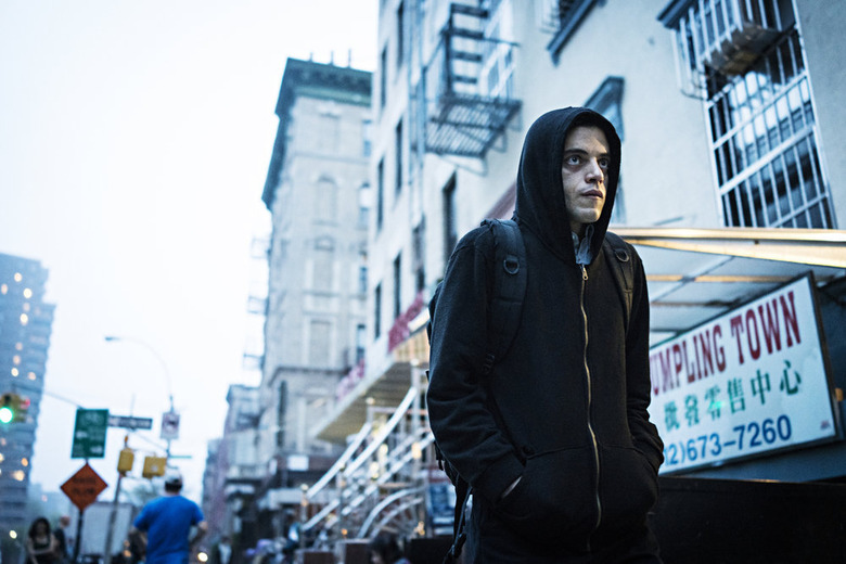 Mr. Robot' season 1 spoilers: Episode 2 recap - Elliot torn between Evil  Corp. and fsociety