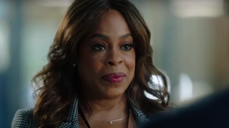 Niecy Nash-Betts as Simone Clark looking thoughtful on The Rookie: Feds