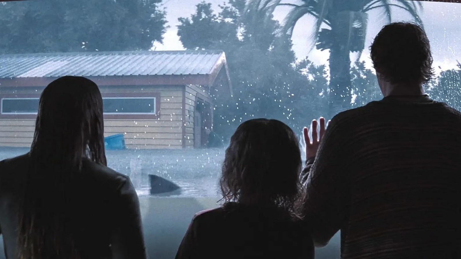 Thrash: Netflix's New Shark Movie Has An Explosive Kill That's The Perfect Sam Raimi Homage