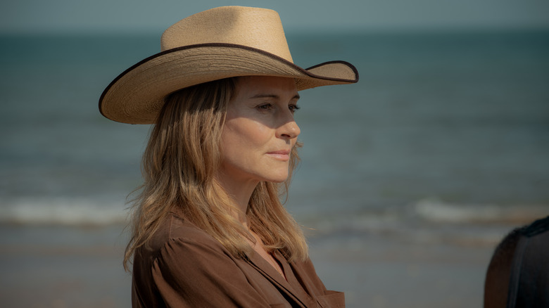 Sara Wiseman as Sandra Kirby in Territory