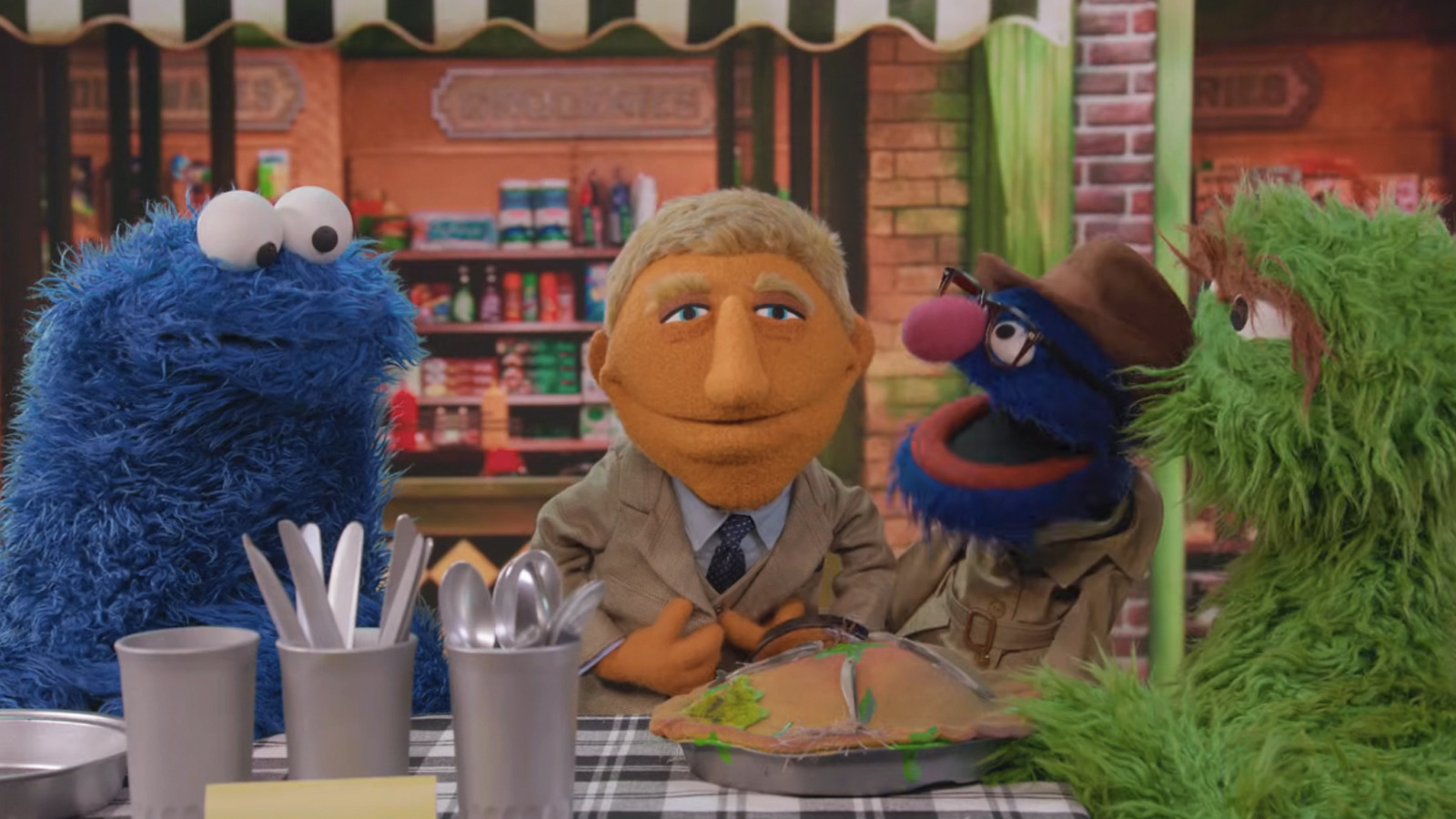 Netflix's Knives Out/Sesame Street Crossover Homages One Of The Best Murder Mysteries Ever
