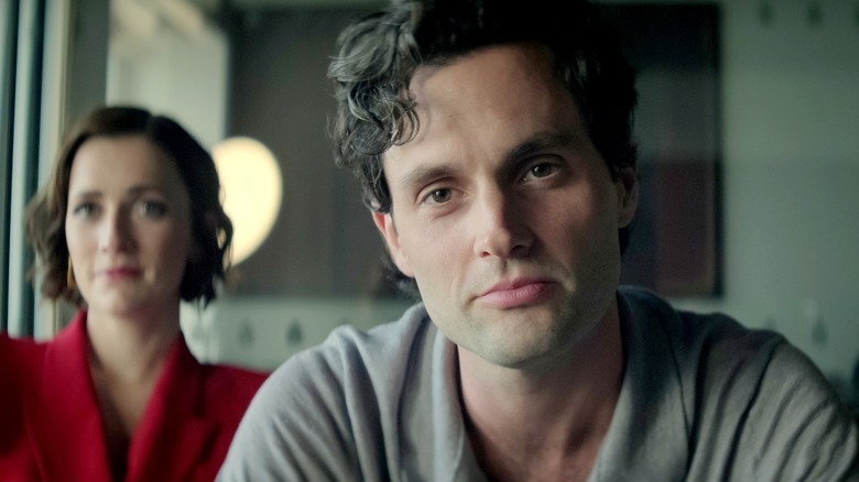 Penn Badgley and Charlotte Ritchie in You