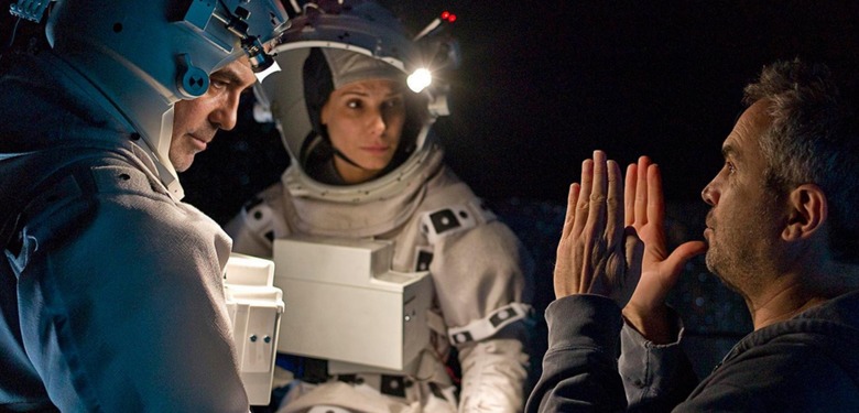 Alfonso Cuarón directing Gravity - new Alfonso Cuarón movie