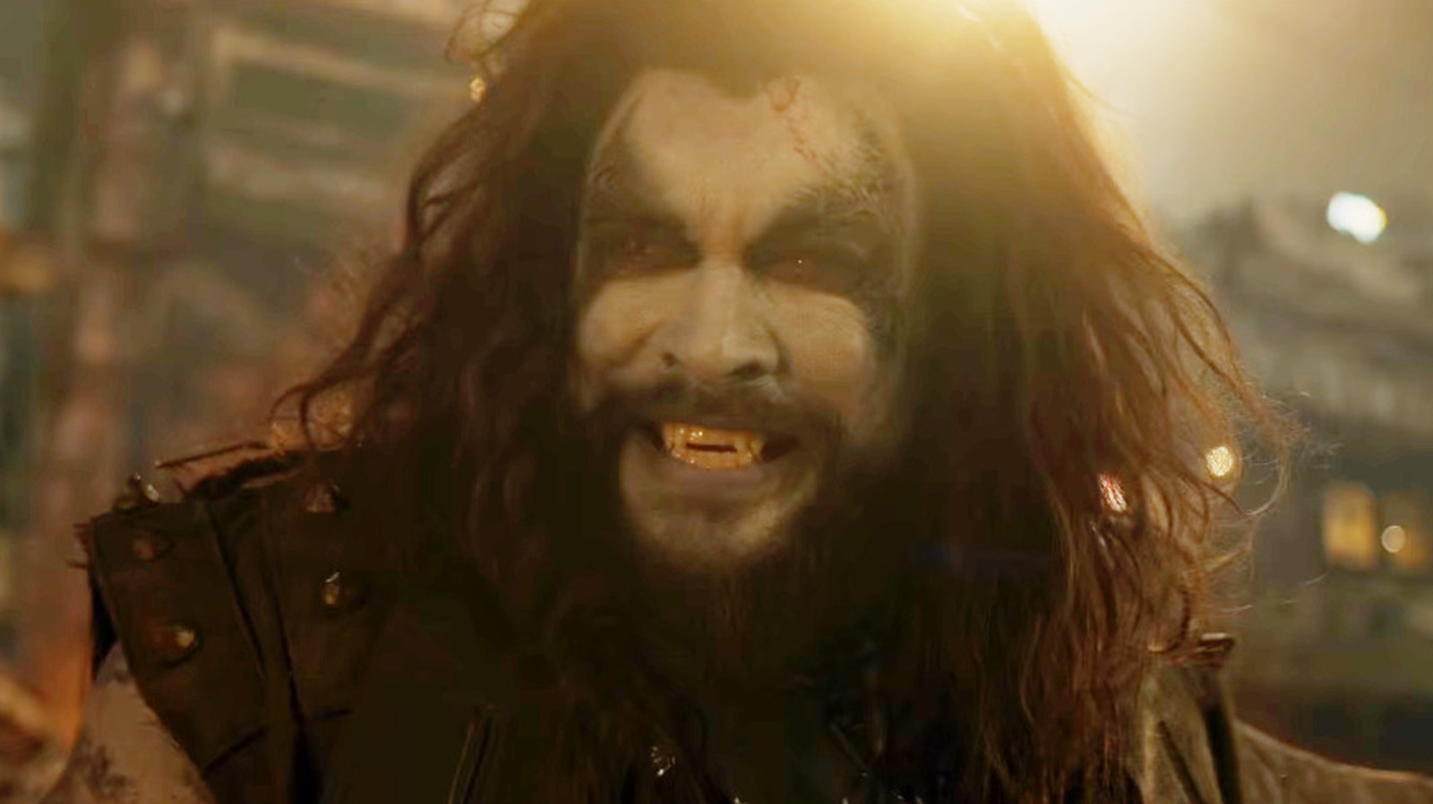 New Supergirl Footage Reveals Best Look Yet At Jason Momoa As Lobo