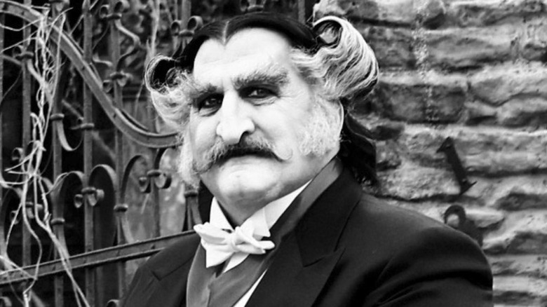 Daniel Roebuck as Grandpa Munster in The Munsters