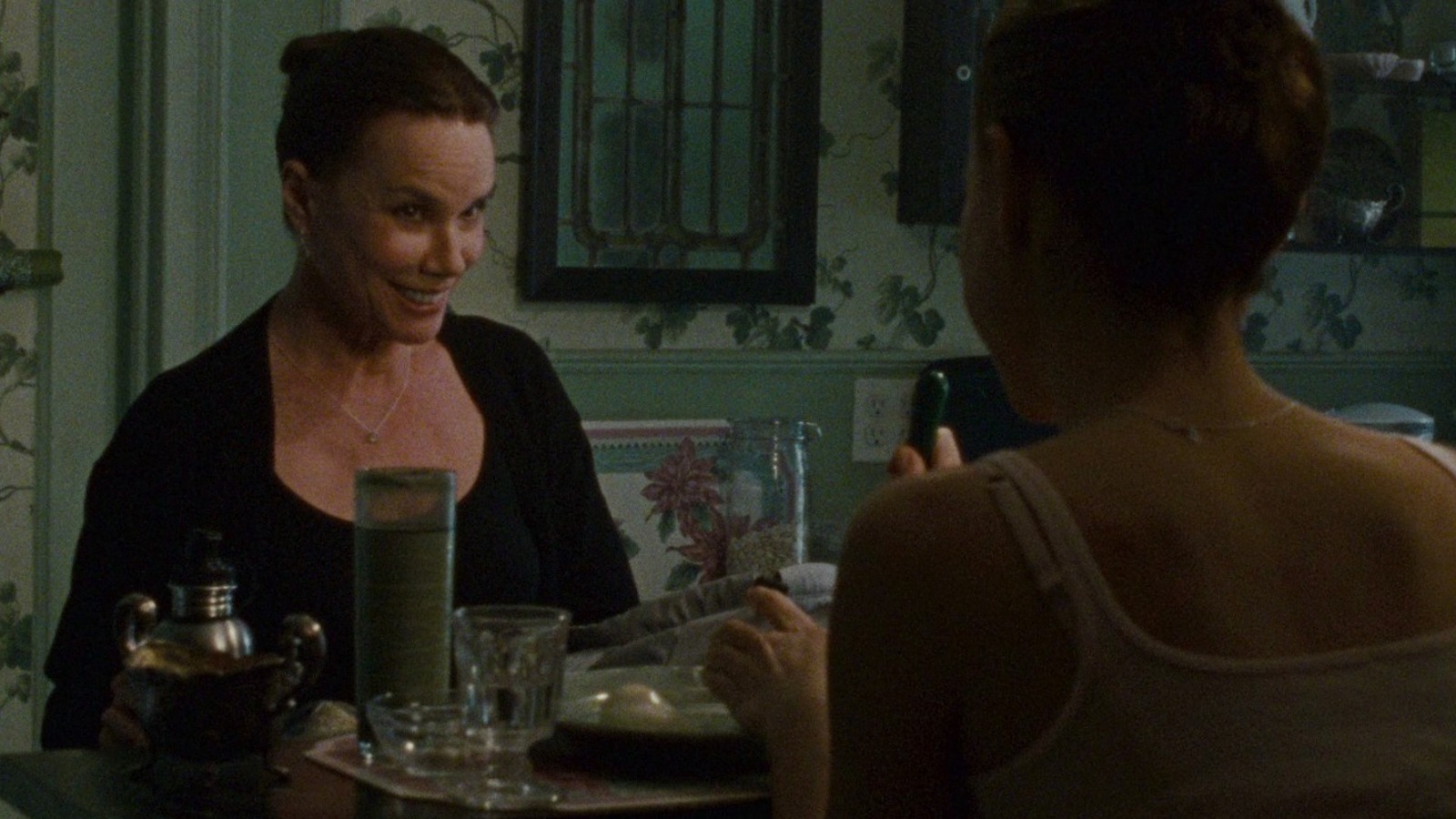 Interesting Movie Theory What Is Going On Between Nina And Her Mom In  Black Swan? picture