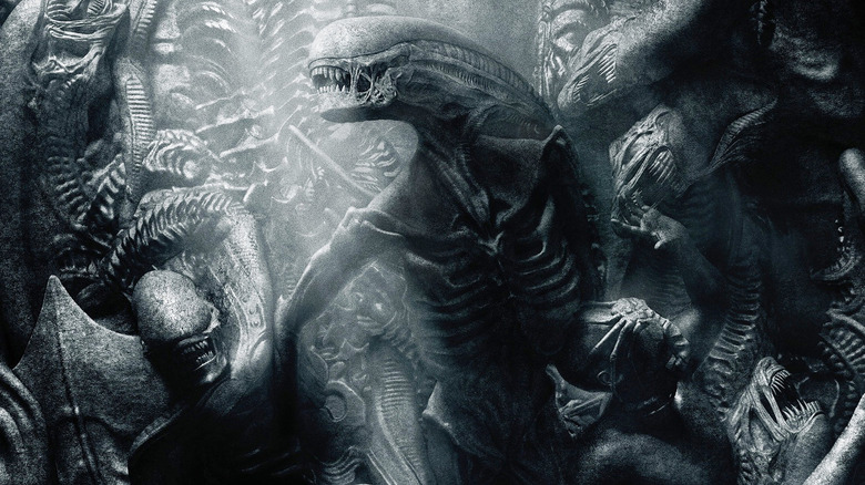 A whole lot of Xenomorphs from the Alien: Covenant poster