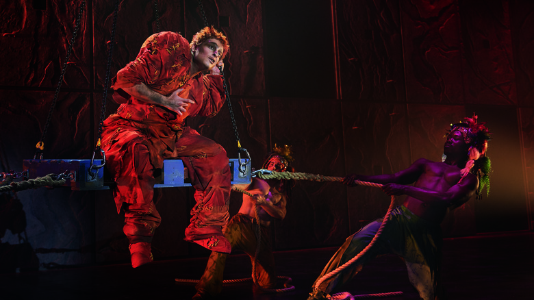 Angelo Del Vecchio as Quasimodo