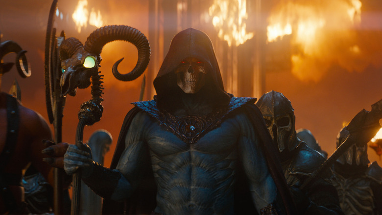 Skeletor surrounded by his minions on the way to do some evil in Masters of the Universe