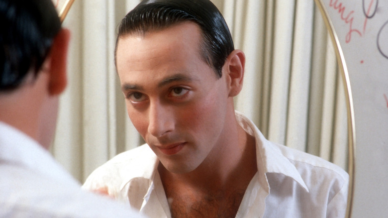 Paul Reubens getting dressed as Pee-wee Herman in Pee-wee as Himself