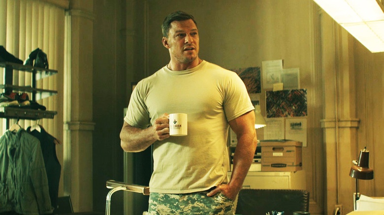 Alan Ritchson in Reacher