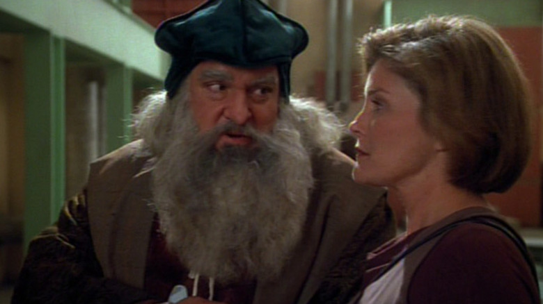 A hologram of Leonardo da Vinci speaking to Captain Janeway on Star Trek: Voyager