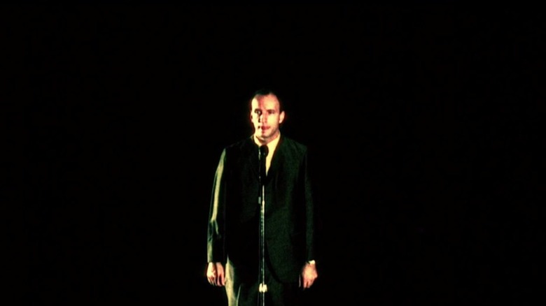 Steven Sopderbergh introducing his own movie in Schizopolis