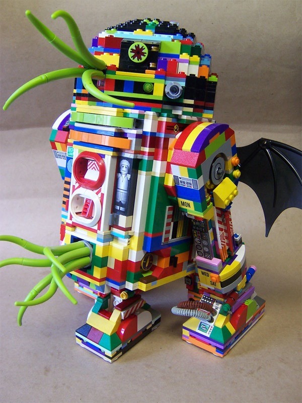 LEGO Rainbow R2-Cthulhu