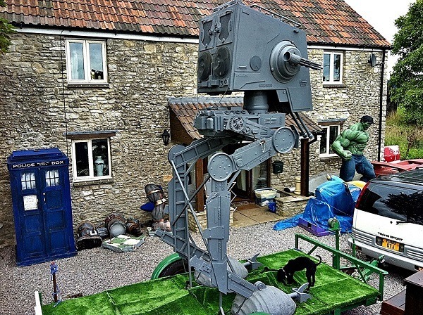 Giant AT-ST Walker 