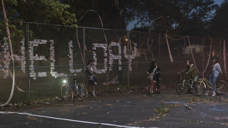 Fina Strazza, Camryn Jones, Sofia Rosinsky, and Riley Lai Nelet in "Paper Girls"