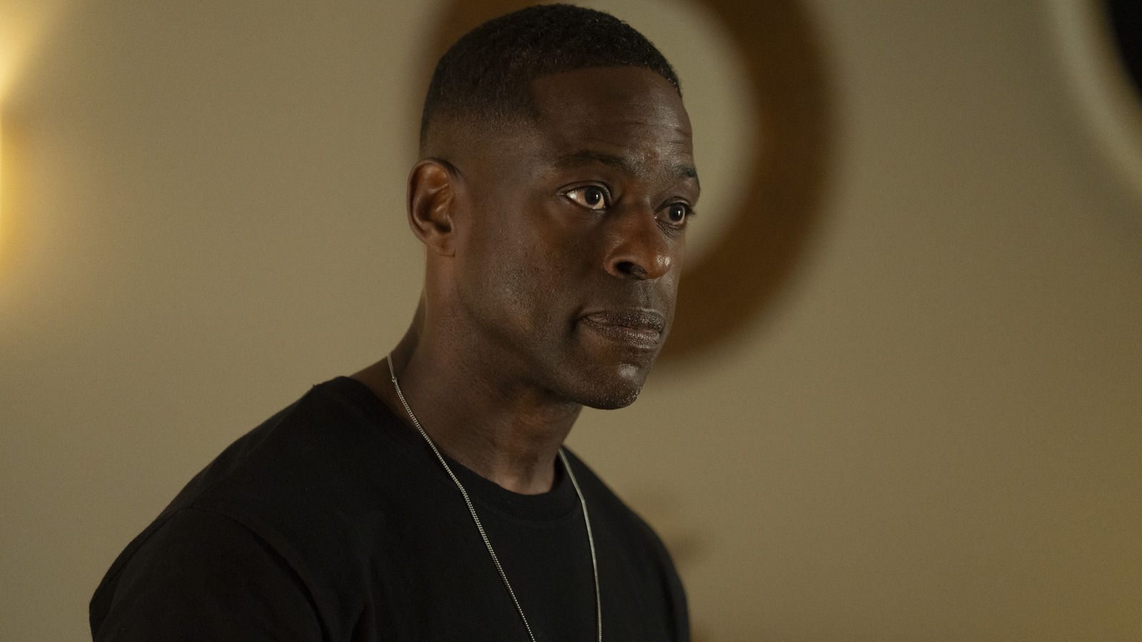 Paradise Season 2 Wisely Keeps The Best Part Of Season 1 Alive