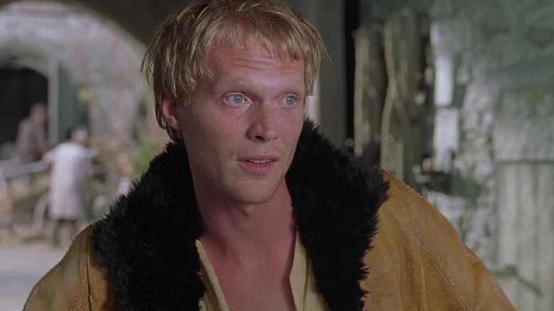Geoffrey Chaucer in a fur-lined coat in A Knight's Tale