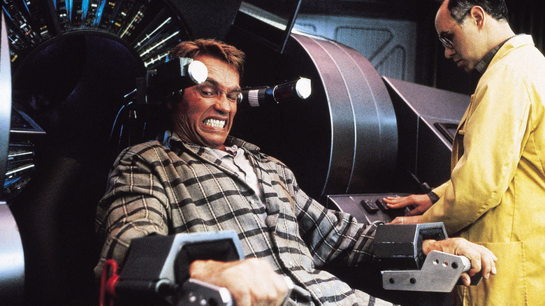 Arnold Schwarzenegger in Total Recall