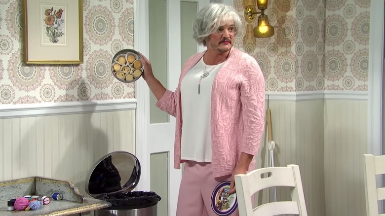 SNL, Protective Aunt and Protective Mom
