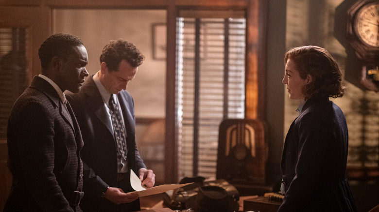 Chris Chalk, Matthew Rhys, Juilet Rylance in Perry Mason