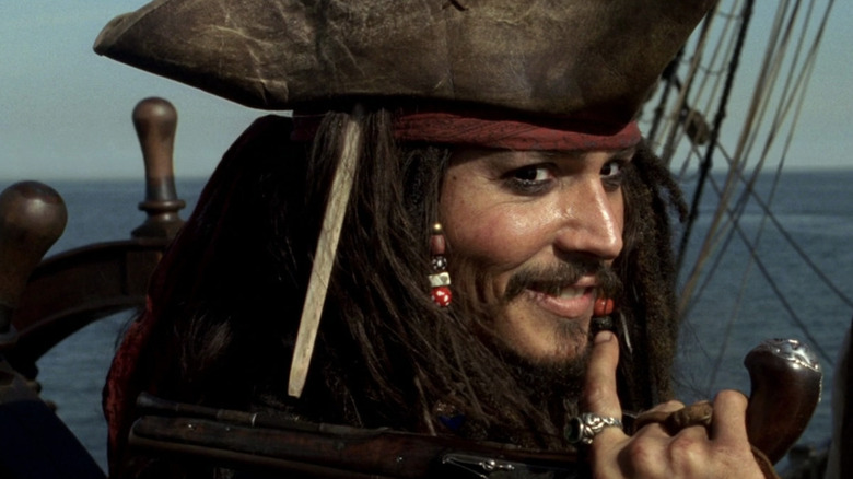 Johnny Depp jack sparrow the pirates of the Caribbean the curse of the black pearl 