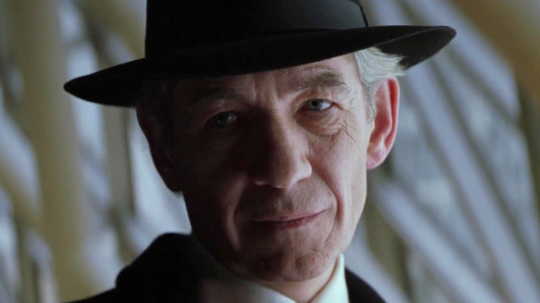 Magneto wearing a hat in X-Men (2000)