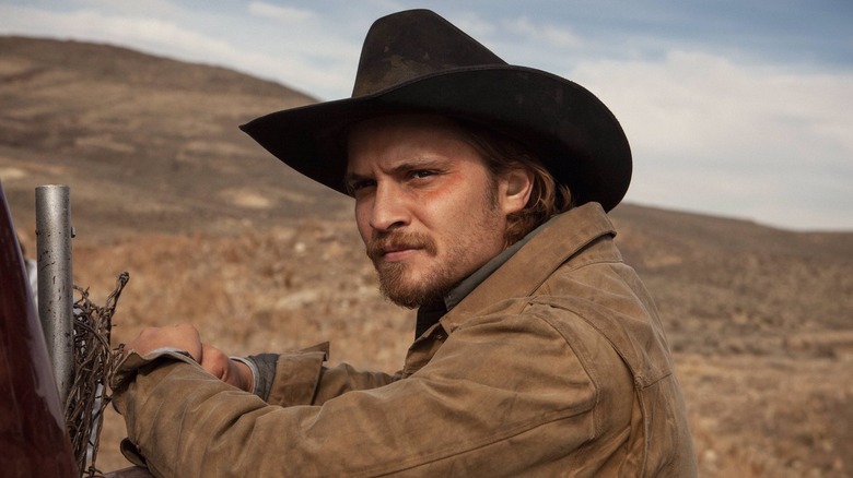 Luke Grimes in Yellowstone 