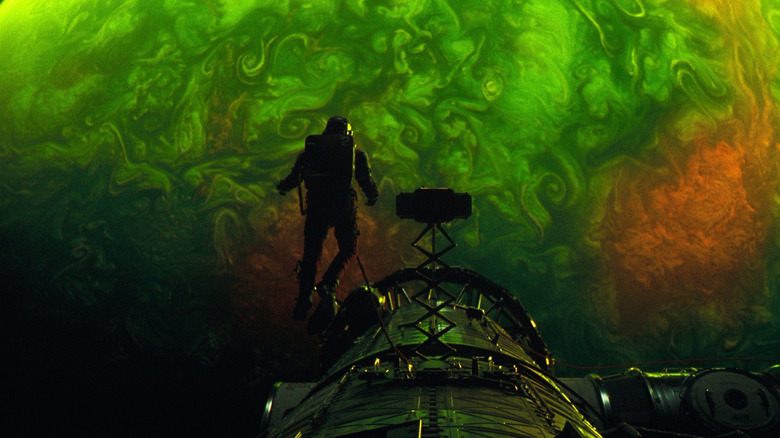 Ryland hovering above the planet Adrian in Project Hail Mary