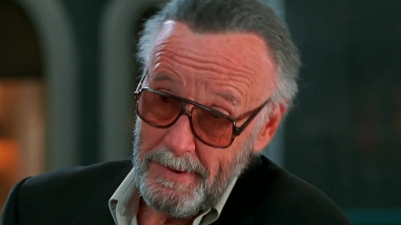 Stan Lee talking to Brodie in Mallrats
